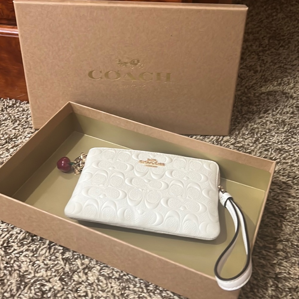 Brand new coach wallet /wristlet